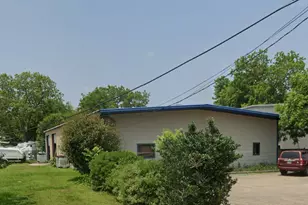 224 E Main St, Clute, TX 77531 - Photo 2