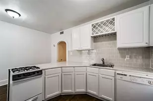 2235 Welch, Houston, TX 77019 - Photo 8