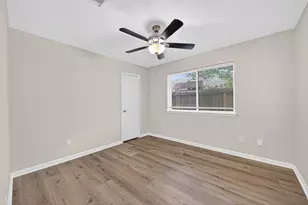 12319 Ella Lee Ln, Houston, TX 77077 - Photo 36