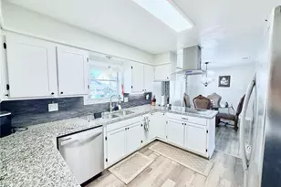 7146 Bayou Forest Dr, Houston, TX 77088 - Photo 6