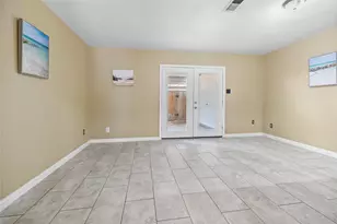 1425 Springrock Ln, Houston, TX 77055 - Photo 10