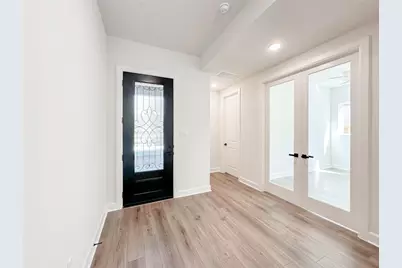 1015 Windy Creek Path, Conroe, TX 77304 - Photo 4