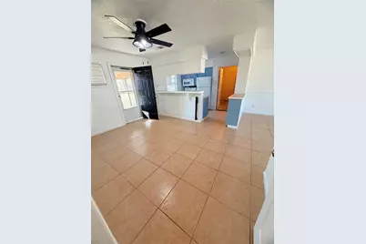 207 Inwood Lane, Highlands, TX 77562 - Photo 8