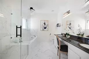 1172 W 17th St, Houston, TX 77008 - Photo 4