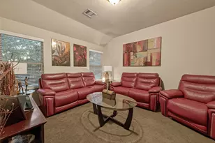 13 N Heritage Oaks Dr, Texas City, TX 77591 - Photo 12