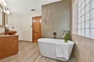 2204 Airline Dr, Friendswood, TX 77546 - Photo 32