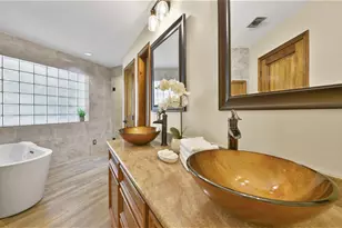 2204 Airline Dr, Friendswood, TX 77546 - Photo 30