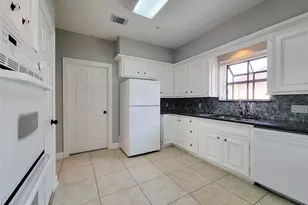 11614 Taos Ln, Houston, TX 77070 - Photo 24