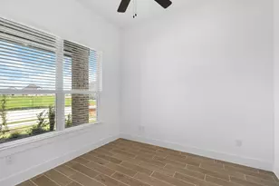 11812 Benes Dr, Mont Belvieu, TX 77523 - Photo 10