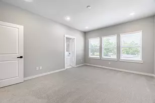 8475 Berry Brush Ln, Houston, TX 77022 - Photo 16