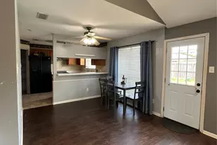2631 Sherwood Hollow Ln, Houston, TX 77339 - Photo 6