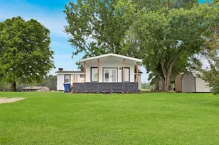 110 Lakeview Shores Dr, Coldspring, TX 77331 - Photo 1