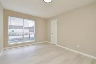 1950 Spenwick Dr, Houston, TX 77055 - Photo 10