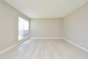 1950 Spenwick Dr, Houston, TX 77055 - Photo 8