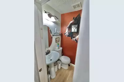 508 Clear Lake Road, Highlands, TX 77562 - Photo 8