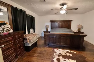 508 Clear Lake Rd, Highlands, TX 77562 - Photo 10