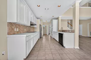 12330 Shadow Green Dr, Houston, TX 77082 - Photo 8