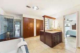 2414 Baycrest Dr, Houston, TX 77058 - Photo 28