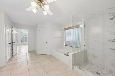 15 Sterling Street, Sugar Land, TX 77479 - Photo 24