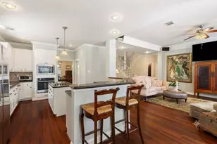63 Driftoak Cir, The Woodlands, TX 77381 - Photo 14