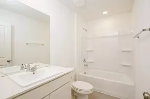 10810 Red Orchid Dr, Houston, TX 77016 - Photo 12