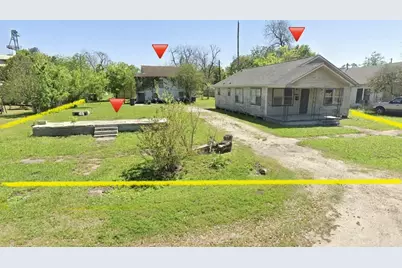 1909 Avenue C, Bay City, TX 77414 - Photo 1