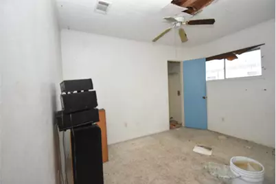 1909 Avenue C, Bay City, TX 77414 - Photo 4