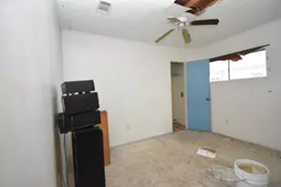 1909 Avenue C, Bay City, TX 77414 - Photo 4