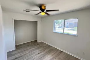 829 Canfield St, Liberty, TX 77575 - Photo 8