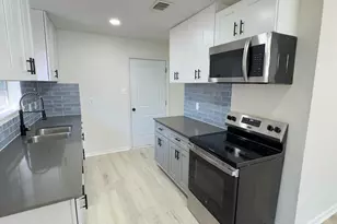 829 Canfield St, Liberty, TX 77575 - Photo 6