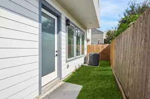 822 Berry Sage Ln, Houston, TX 77022 - Photo 12