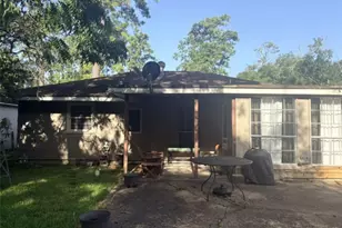 5270 Spencer Dr, Beaumont, TX 77708 - Photo 10