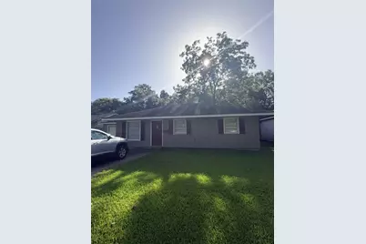 5270 Spencer Drive, Beaumont, TX 77708 - Photo 2
