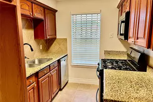 12110 Murr Way, Houston, TX 77048 - Photo 8