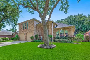 131 Selkirk Dr, Sugar Land, TX 77479 - Photo 6