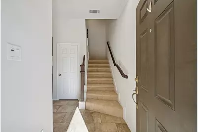 8604 Hollyoaks Creek Lane, Houston, TX 77063 - Photo 10