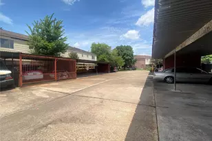 7913 Grove Ridge Dr, Houston, TX 77061 - Photo 24