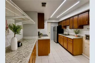 7913 Grove Ridge Drive, Houston, TX 77061 - Photo 8