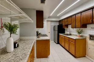 7913 Grove Ridge Dr, Houston, TX 77061 - Photo 8