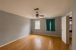 7913 Grove Ridge Dr, Houston, TX 77061 - Photo 12