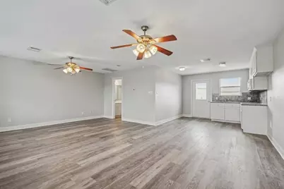 2275 Washington Avenue, Alvin, TX 77511 - Photo 24