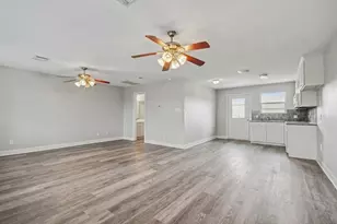 2275 Washington Ave, Alvin, TX 77511 - Photo 24