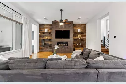 815 E 27th Street, Houston, TX 77009 - Photo 14