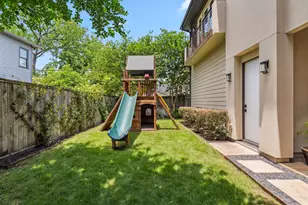 815 E 27th St, Houston, TX 77009 - Photo 38