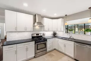 38 Cricket Hollow Pl, The Woodlands, TX 77381 - Photo 10