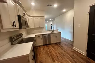 203 E Fleming, Longview, TX 75604 - Photo 8