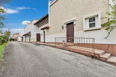 2744 Briarhurst Drive #51, Houston, TX 77057 - Photo 16