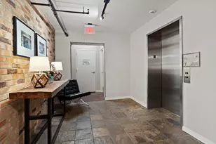 6007 Memorial Dr, Houston, TX 77007 - Photo 2