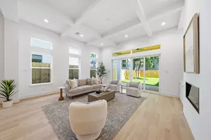 609 W 27th St, Houston, TX 77008 - Photo 6