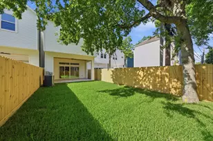 609 W 27th St, Houston, TX 77008 - Photo 32